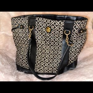 Tommy Hilfiger women’s shoulder bag